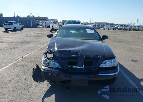 2010 Lincoln Town Car Signature Limited из США, поврежденный, VIN 2LNBL8CV3AX613153